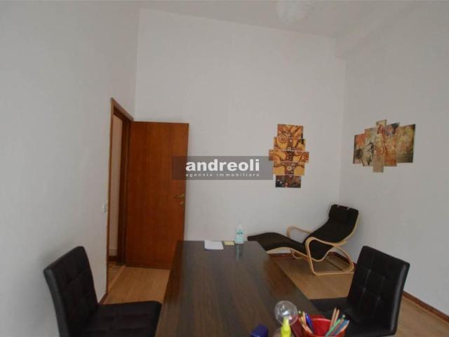 Ufficio in vendita a Marche, Ancona