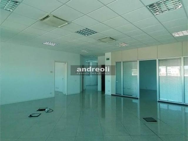 Ufficio in vendita a Marche, Ancona