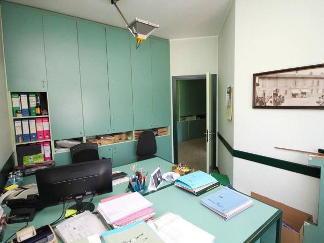 Ufficio in vendita a Pagliera, Lainate