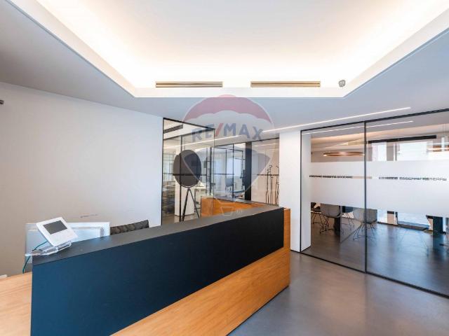 Ufficio in vendita a Lallio, Lombardia
