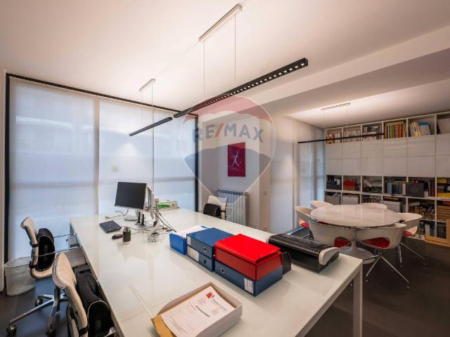 Ufficio in vendita a Lallio, Lombardia