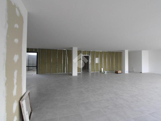 Ufficio in vendita a Dalmine, Lombardia