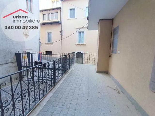Ufficio in vendita a Torretta, Tornimparte