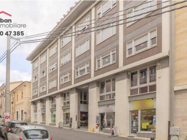Ufficio in vendita a Torretta, Tornimparte