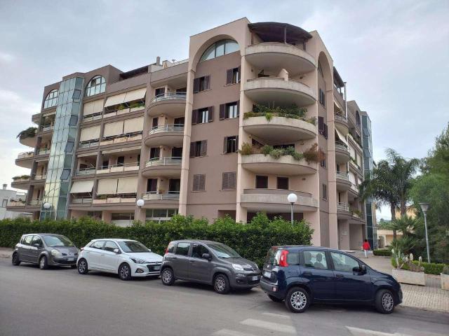 Ufficio in vendita a Puglia, Lecce