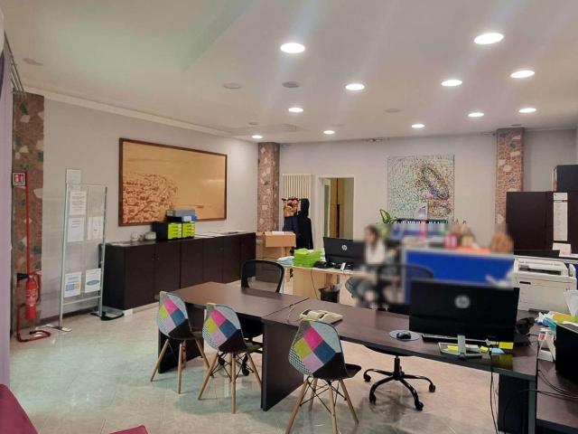 Ufficio in vendita a Lignano Sabbiadoro / Lignan, Udine / Udin / Videm