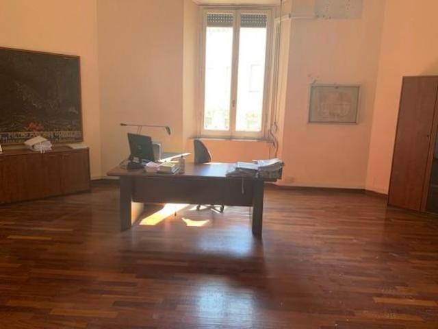 Ufficio in vendita a Livorno, Toscana