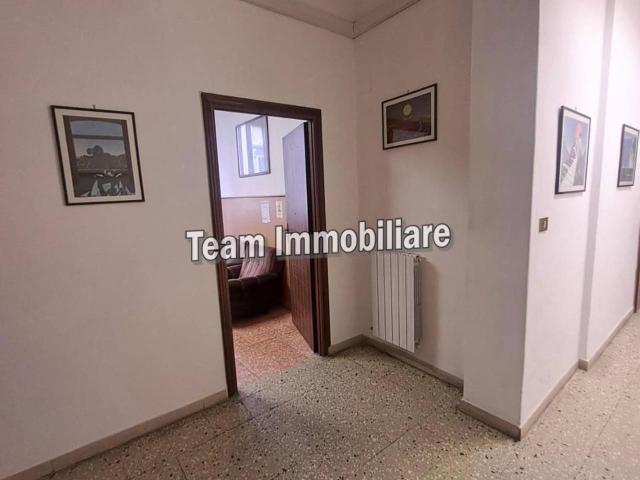 Ufficio in vendita a Livorno, Toscana