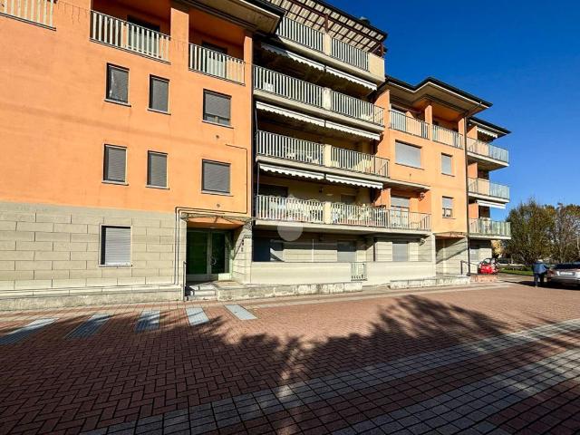 Ufficio in vendita a Albarola, Lodi