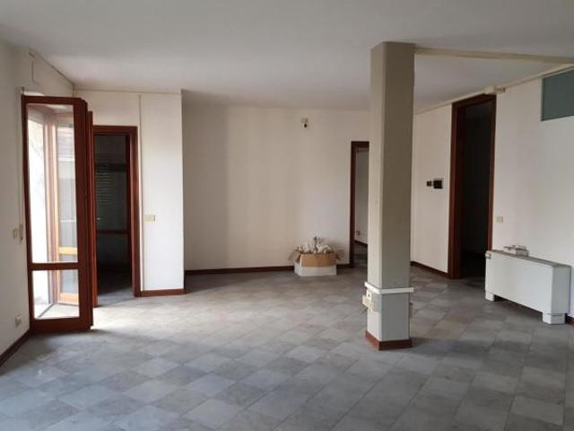 Ufficio in vendita a Sant'Alessio, Bagni Di Lucca Ponte