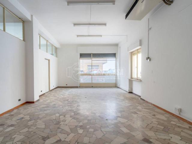 Ufficio in vendita a Fonte Scodella, Macerata
