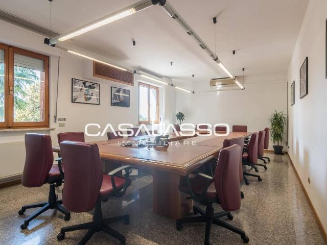 Ufficio in vendita a Tribunale, Marche