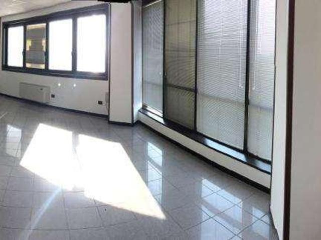 Ufficio in vendita a Marmirolo, Lombardia