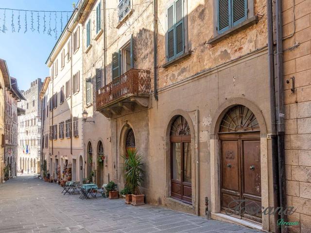 Ufficio in vendita a Massa Marittima, Toscana