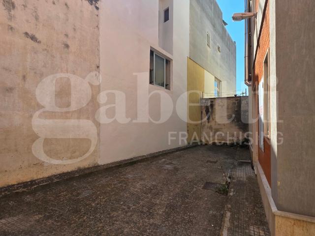 Ufficio in vendita a Puglia, Lecce