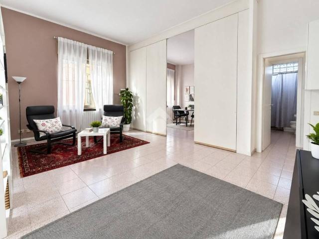 Ufficio in vendita a Meda, Monza e della Brianza