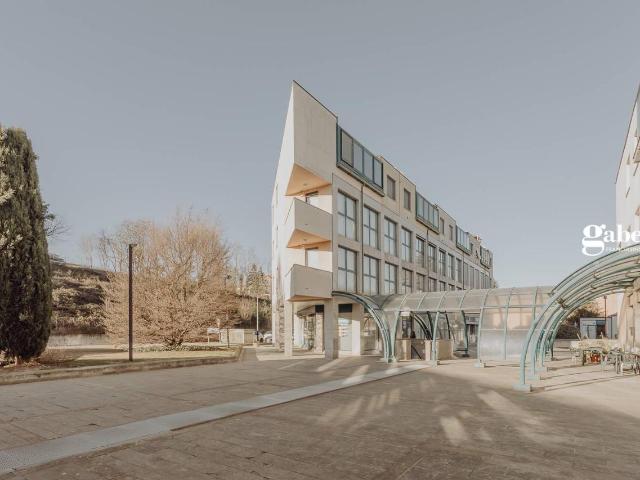 Ufficio in vendita a Novate Brianza, Merate