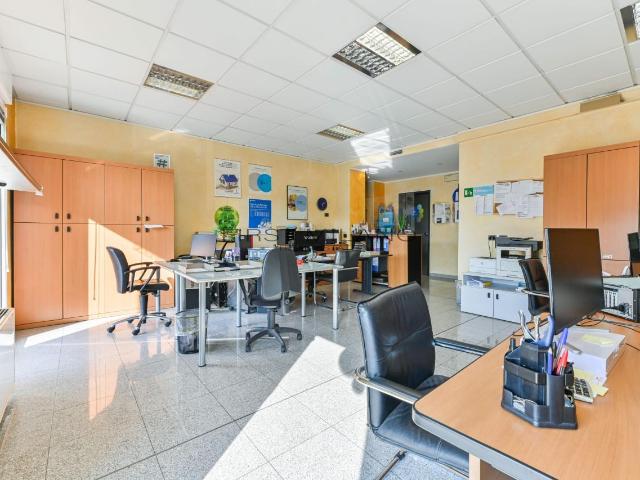 Ufficio in vendita a Municipio 2, Milano