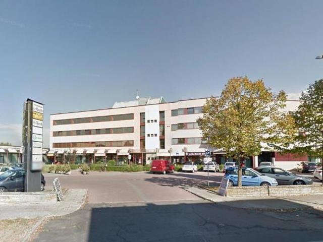 Ufficio in vendita a Unione Comuni Modenesi Area Nord, Mirandola