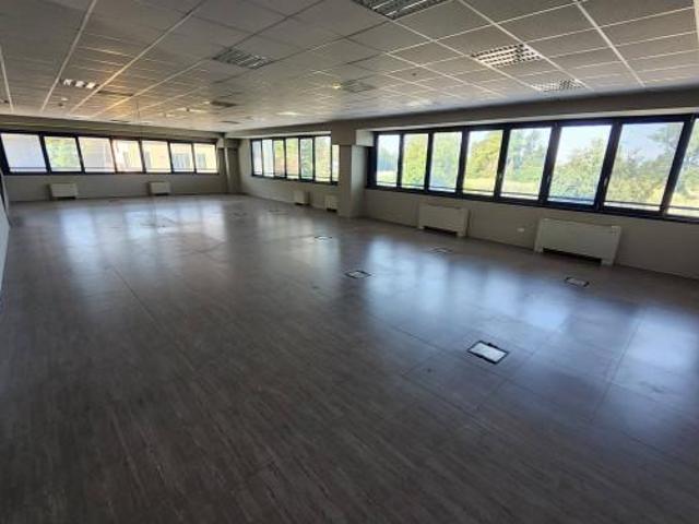 Ufficio in vendita a Unione Comuni Modenesi Area Nord, Mirandola