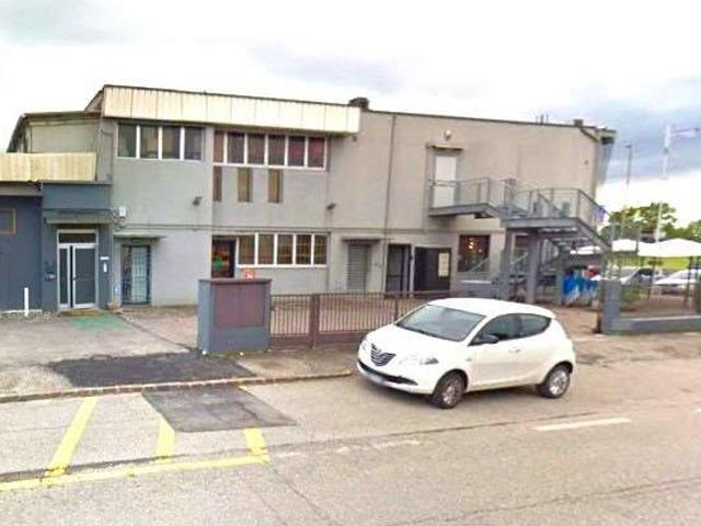 Ufficio in vendita a Buon Pastore-Sant'Agnese-San Damaso, Modena
