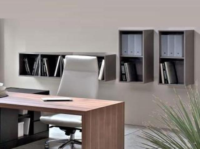 Ufficio in vendita a Centro Storico, Modena