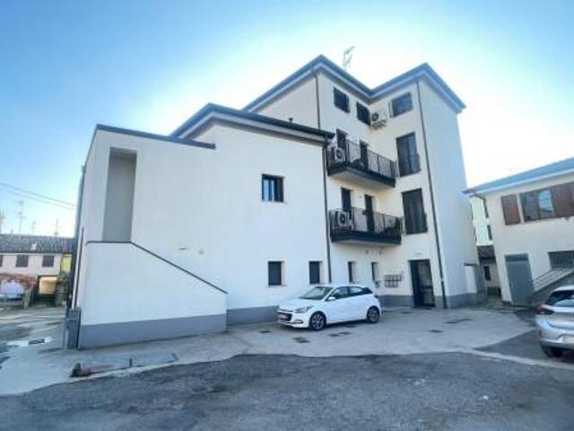 Ufficio in vendita a Moglia, Lombardia