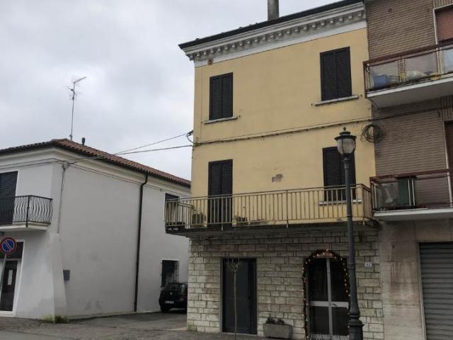 Ufficio in vendita a Moglia, Lombardia