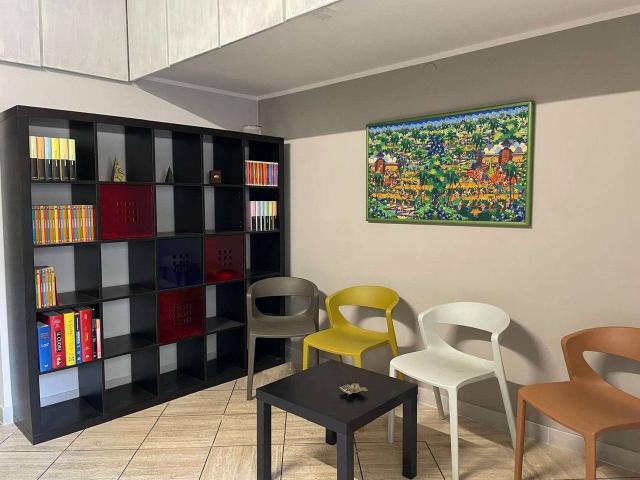 Ufficio in vendita a Mondragone, Campania