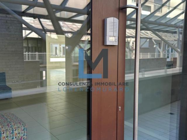 Ufficio in vendita a Centro, Montebelluna