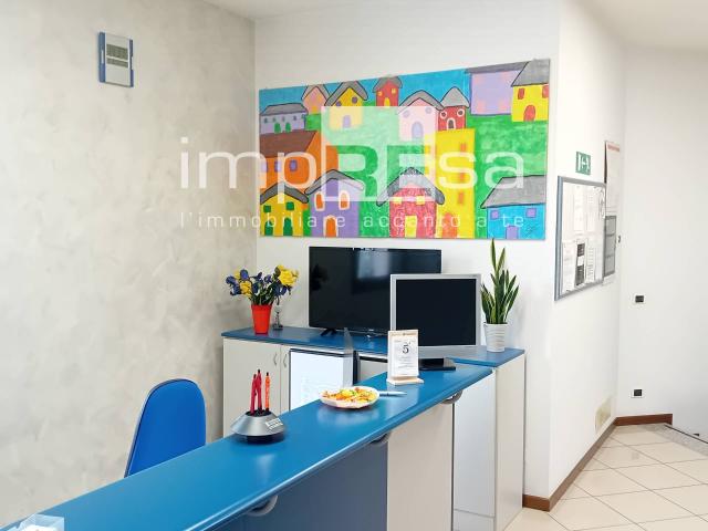 Ufficio in vendita a Montebelluna, Veneto