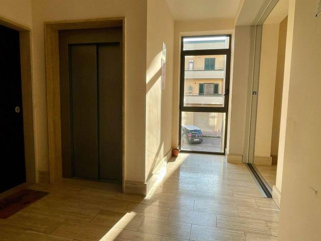 Ufficio in vendita a Montecorvino Pugliano, Pagliarone