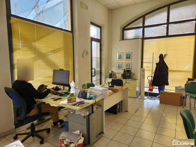Ufficio in vendita a Marche, Ancona