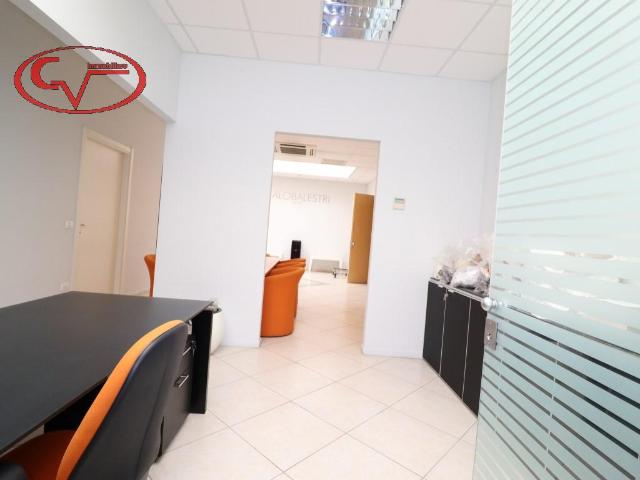 Ufficio in vendita a Giglio, Montevarchi