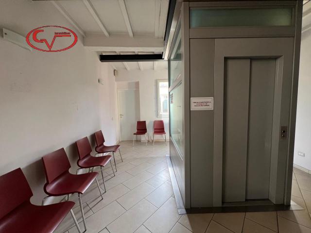 Ufficio in vendita a Giglio, Montevarchi