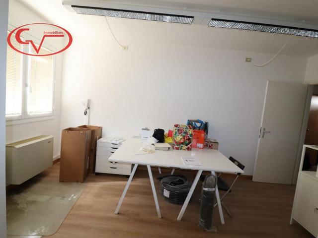Ufficio in vendita a Giglio, Montevarchi