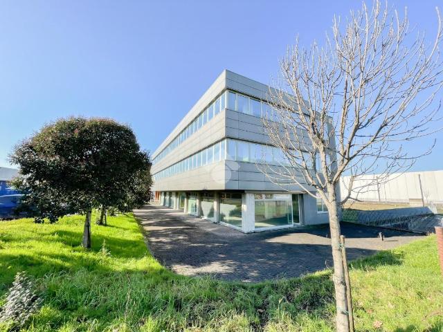 Ufficio in vendita a Castenedolo, Lombardia