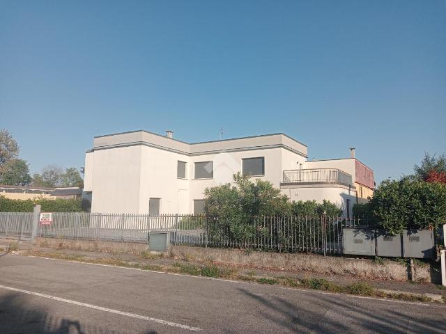 Ufficio in vendita a Montirone, Lombardia
