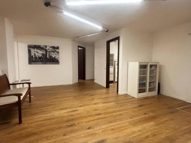 Ufficio in vendita a Ospedale Nuovo, Monza