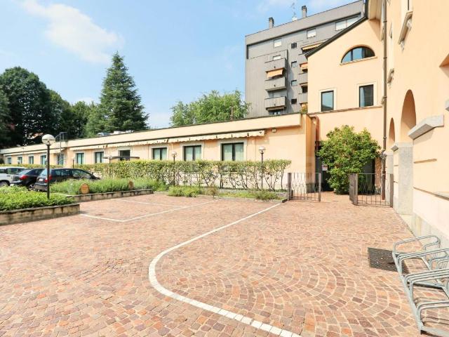 Ufficio in vendita a San Carlo, Monza