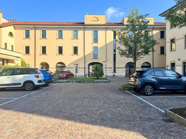 Ufficio in vendita a San Carlo, Monza