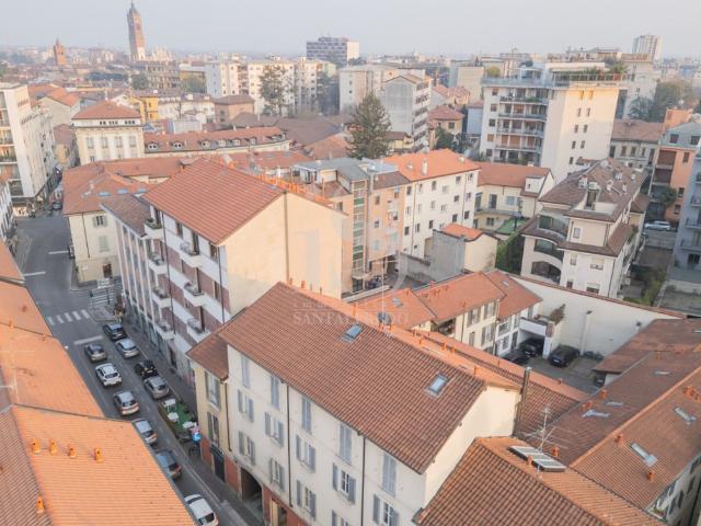 Ufficio in vendita a Borghetto, Monza