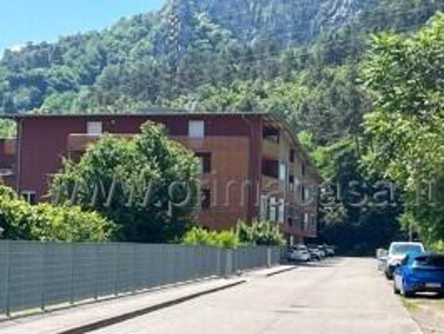 Locale Commerciale in vendita a Comunità della Vallagarina, Mori
