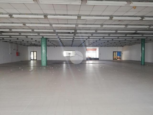 Ufficio in vendita a Mortara, Pavia