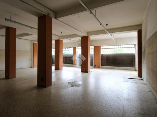 Ufficio in vendita a Dorotina, Mozzo