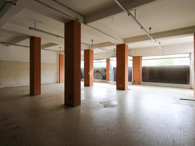 Ufficio in vendita a Dorotina, Mozzo