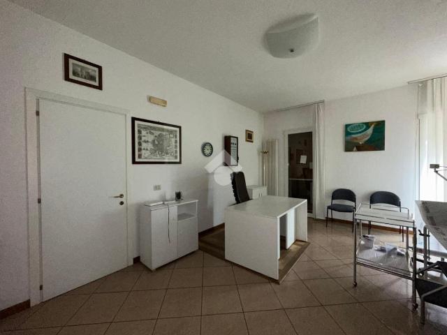 Ufficio in vendita a Mussolente, Veneto