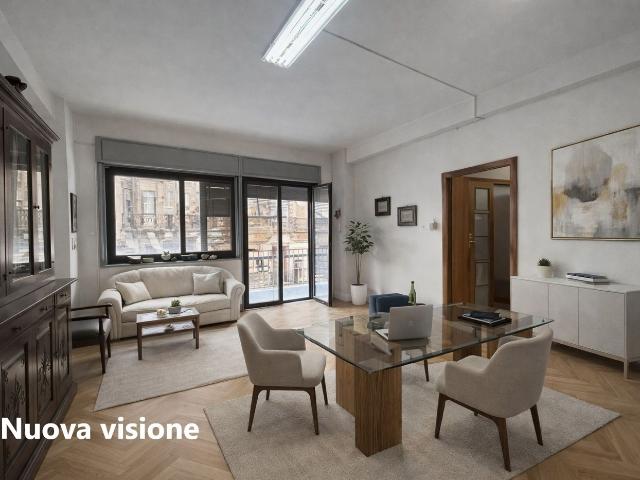 Ufficio in vendita a Municipalità 4, Campania