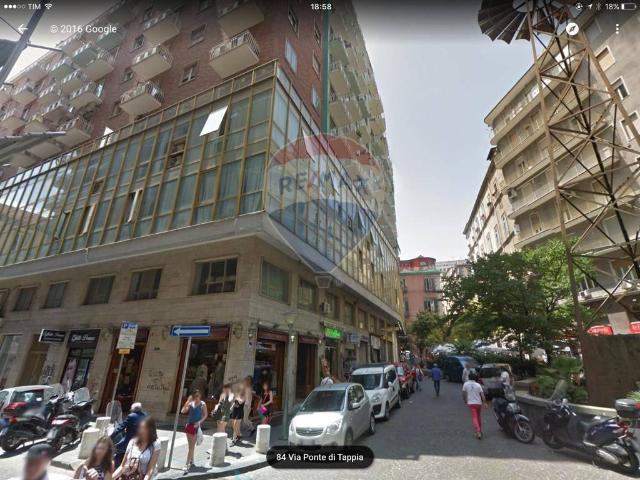 Ufficio in vendita a Municipalità 2, Campania