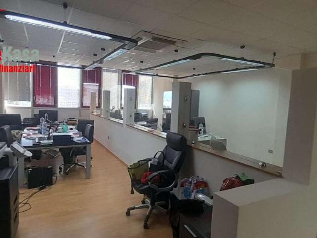 Ufficio in vendita a Nola, Campania